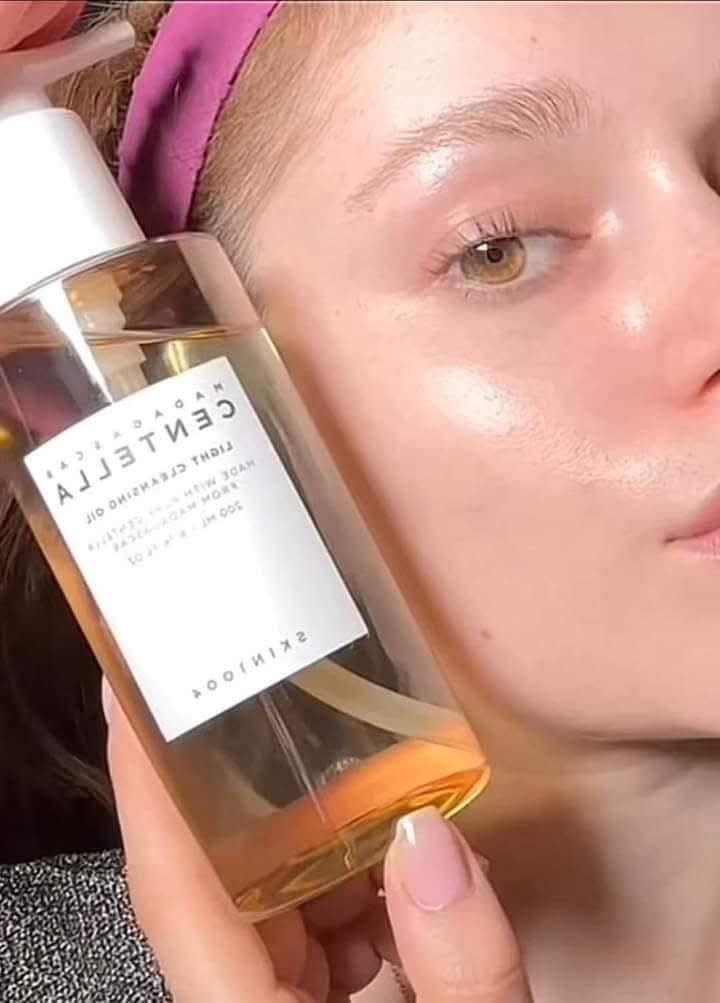 Madagascar Centella Cleansing Oil - For instant face cleaning & brightening